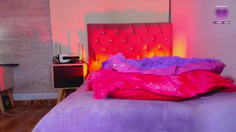Sary  online show from 05-06-26, 02:40
