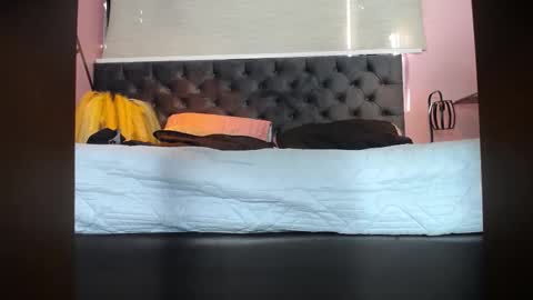 sasaloove online show from 12-17-24, 01:38