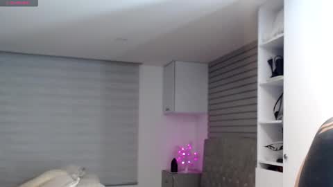 Snapshot of sasha_baby69 chatting on 09-28-25, 01:44 yesica online show from 09-28-25, 01:44