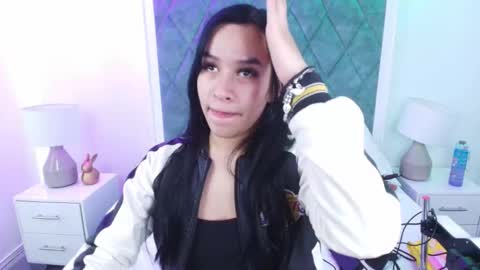 Snapshot of sasha_blazer chatting on 11-22-25, 07:13 Sasha online show from 11-22-25, 07:13