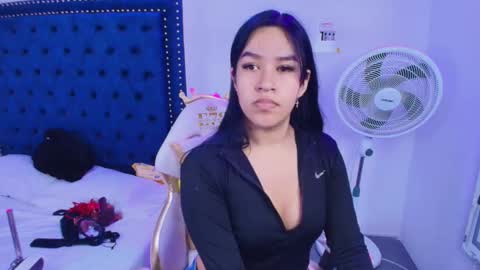 Snapshot of sasha_blazer chatting on 11-29-25, 06:55 Sasha online show from 11-29-25, 06:55