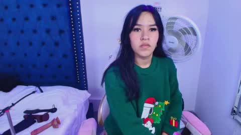 Snapshot of sasha_blazer chatting on 12-02-25, 03:23 Sasha online show from 12-02-25, 03:23