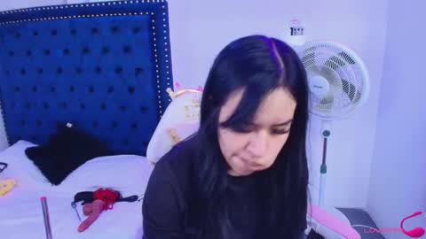 Snapshot of sasha_blazer chatting on 12-05-25, 03:15 Sasha online show from 12-05-25, 03:15