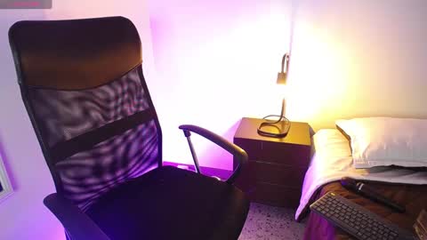 Sasha Brattz online show from 01-14-25, 12:11