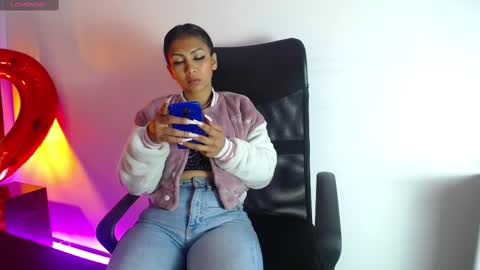 Sasha Brattz online show from 02-18-25, 11:00