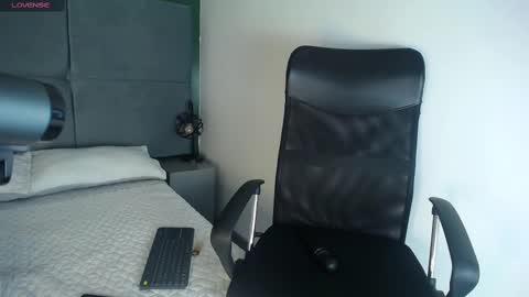 Sasha Brattz online show from 02-22-25, 05:44