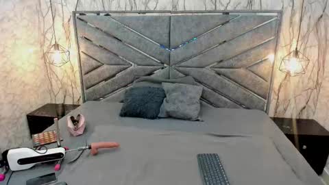 Snapshot of sasha_brownie_ chatting on 12-04-25, 07:55 Sasha online show from 12-04-25, 07:55