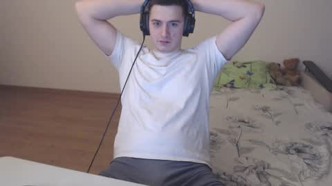 Snapshot of sasha_calvin chatting on 11-18-25, 07:40 sasha_calvin online show from 11-18-25, 07:40