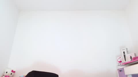 Snapshot of sasha_creamy chatting on 01-05-25, 05:30 Sasha Creamy online show from 01-05-25, 05:30