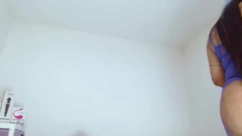 Snapshot of sasha_creamy chatting on 09-30-25, 03:55 Sasha Creamy online show from 09-30-25, 03:55