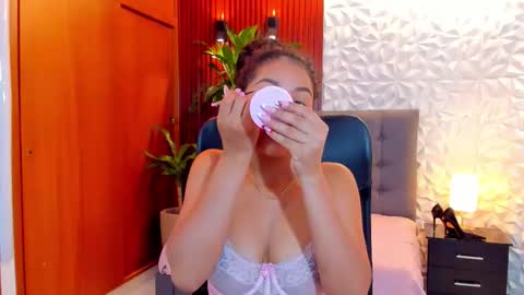 Snapshot of sasha_cum1 chatting on 02-06-26, 01:47 SASHA online show from 02-06-26, 01:47