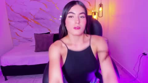 Snapshot of sasha_kendrick chatting on 02-04-25, 11:06 Sasha online show from 02-04-25, 11:06