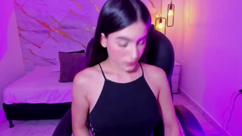 Snapshot of sasha_kendrick chatting on 02-05-25, 02:08 Sasha online show from 02-05-25, 02:08