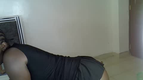 Snapshot of sasha_mollie chatting on 09-22-25, 03:19 Sasha online show from 09-22-25, 03:19