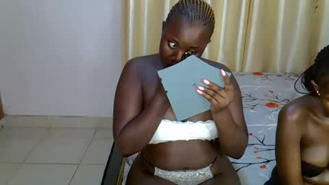 Snapshot of sasha_mollie chatting on 11-14-25, 08:51 Sasha online show from 11-14-25, 08:51