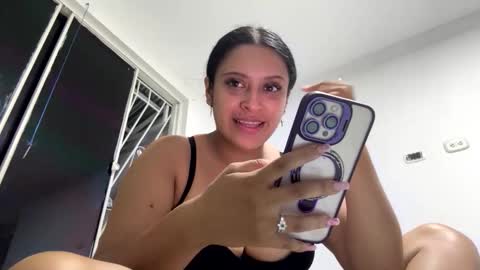 Camila online show from 03-26-26, 06:30