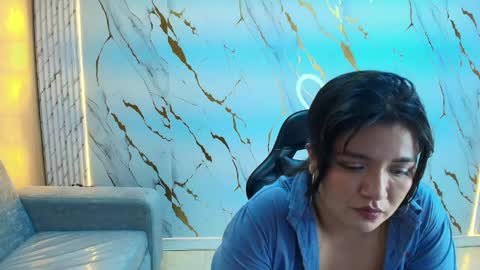 Snapshot of sasha_tf chatting on 04-21-26, 01:42 Sasha online show from 04-21-26, 01:42