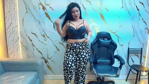 Snapshot of sasha_tf chatting on 04-27-26, 09:24 Sasha online show from 04-27-26, 09:24