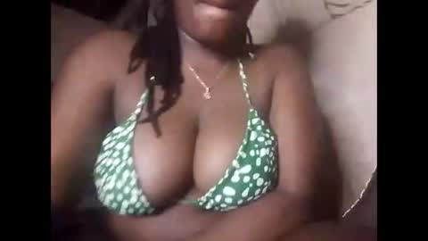 sashabigbooty online show from 10-30-25, 12:45