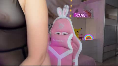 Snapshot of sashacollerx chatting on 10-09-25, 08:01 Alexa online show from 10-09-25, 08:01