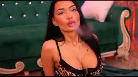 Dennise online show from 02-22-25, 07:03