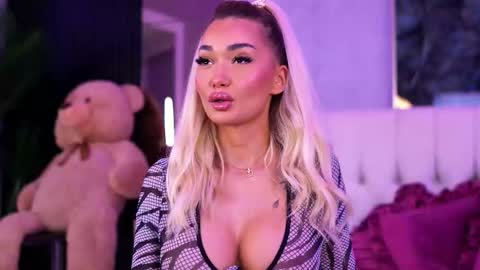 Dennise online show from 09-20-25, 06:20