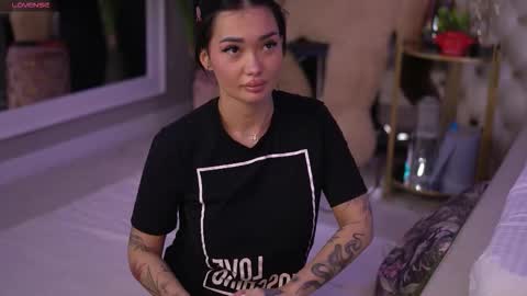 Dennise online show from 10-26-25, 05:30