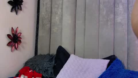 sashafoxy_ online show from 06-10-26, 02:49