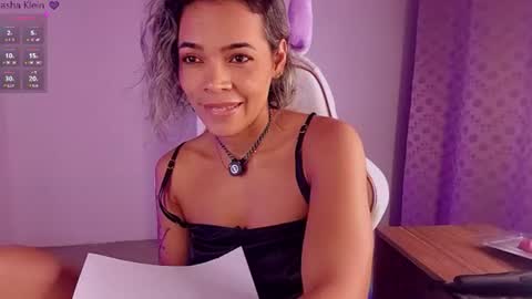 Snapshot of sashaklein chatting on 07-16-26, 01:33 Sasha Klein online show from 07-16-26, 01:33