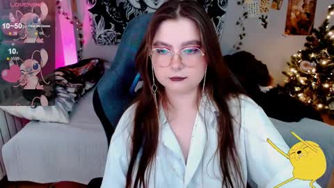 Snapshot of sashasoyyyy chatting on 12-20-24, 02:52 Sashasoy online show from 12-20-24, 02:52