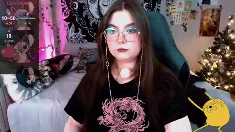 Snapshot of sashasoyyyy chatting on 12-27-24, 02:36 Sashasoy online show from 12-27-24, 02:36