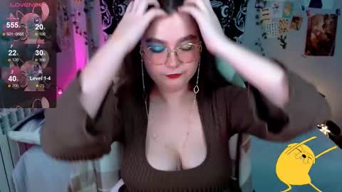 Snapshot of sashasoyyyy chatting on 02-12-25, 03:51 Sashasoy online show from 02-12-25, 03:51