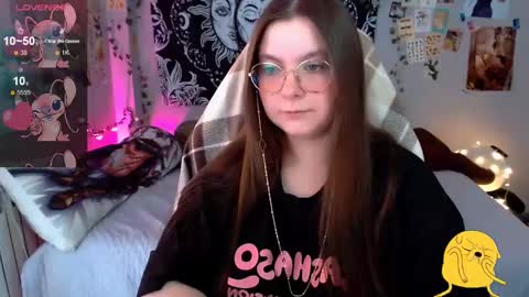 Snapshot of sashasoyyyy chatting on 02-14-25, 03:54 Sashasoy online show from 02-14-25, 03:54