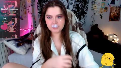 Snapshot of sashasoyyyy chatting on 02-15-25, 02:58 Sashasoy online show from 02-15-25, 02:58