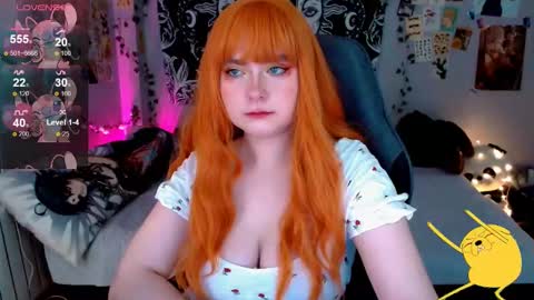 Snapshot of sashasoyyyy chatting on 02-24-25, 01:57 Sashasoy online show from 02-24-25, 01:57