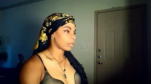 Snapshot of sashastrokes chatting on 11-02-25, 11:18 MISTRESS STROKES online show from 11-02-25, 11:18