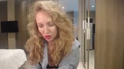 Sasha online show from 10-20-25, 08:59