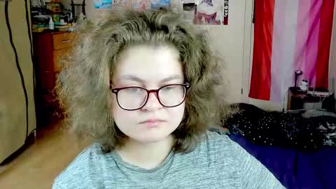 Snapshot of sashy_way chatting on 10-10-25, 08:24 .Alexandra online show from 10-10-25, 08:24