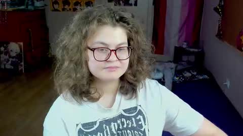 Snapshot of sashy_way chatting on 01-14-26, 02:01 .Alexandra online show from 01-14-26, 02:01