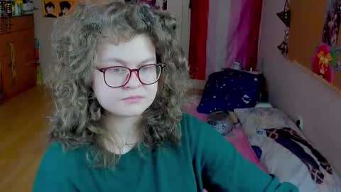 Snapshot of sashy_way chatting on 03-05-26, 04:03 .Alexandra online show from 03-05-26, 04:03