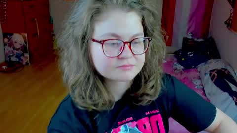Snapshot of sashy_way chatting on 05-06-26, 05:07 .Alexandra online show from 05-06-26, 05:07