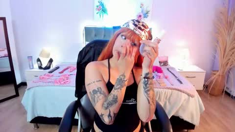 Snapshot of saskia_vellour chatting on 02-22-26, 12:15 saskia_vellour online show from 02-22-26, 12:15