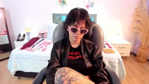 Snapshot of saskia_vellour chatting on 03-04-26, 07:20 saskia_vellour online show from 03-04-26, 07:20