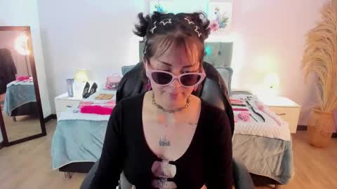 saskia_vellour online show from 03-26-26, 06:57