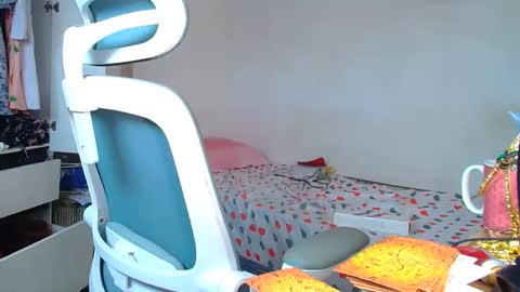 Snapshot of sassas2 chatting on 09-27-25, 01:16 sassas2 online show from 09-27-25, 01:16