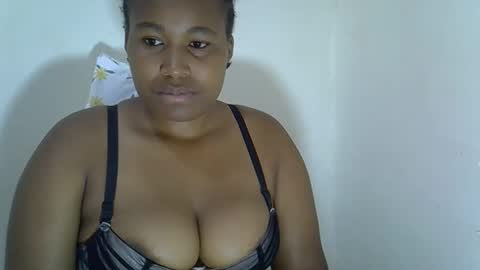 Snapshot of sasshun chatting on 09-22-25, 07:32 sassy online show from 09-22-25, 07:32