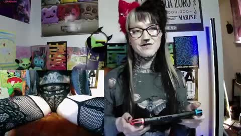 Ivy online show from 04-11-26, 03:38