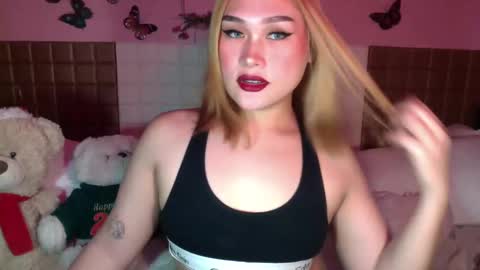 Sarah Drews   Super model online show from 01-01-25, 01:04