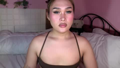 Sarah Drews   Super model online show from 02-05-25, 12:53