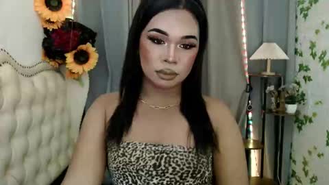 Snapshot of sassy_tinaxx chatting on 11-18-25, 09:25 sassy_tinaxx online show from 11-18-25, 09:25